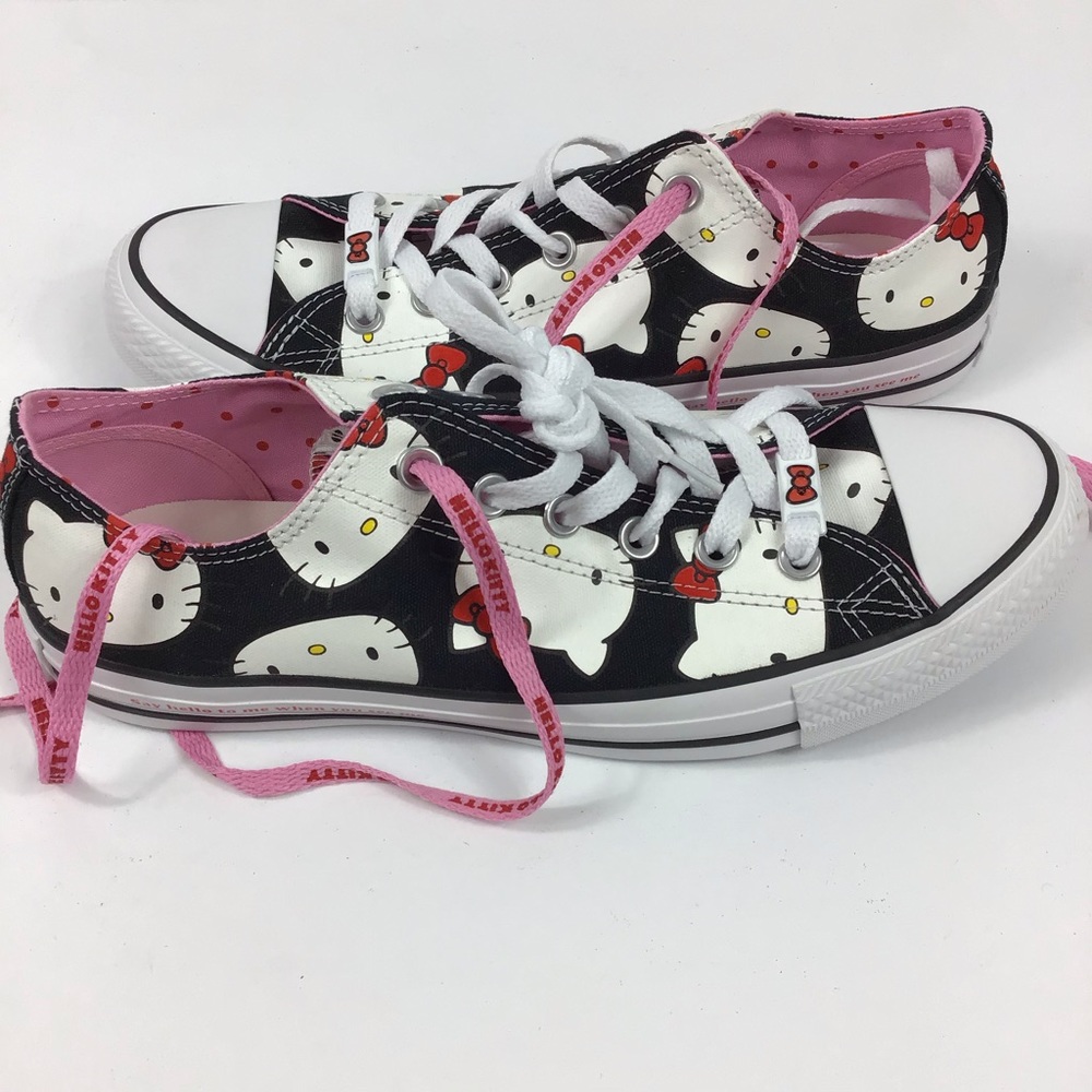 Converse Hello Kitty Chuck Taylor Womens Size 9.5